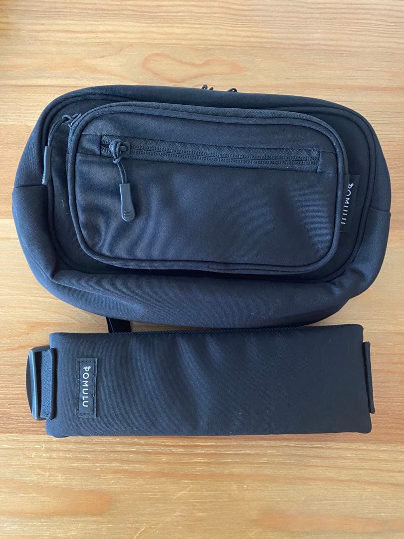 POMULU ポムル ヒップシート　ショルダーバッグ ブラック