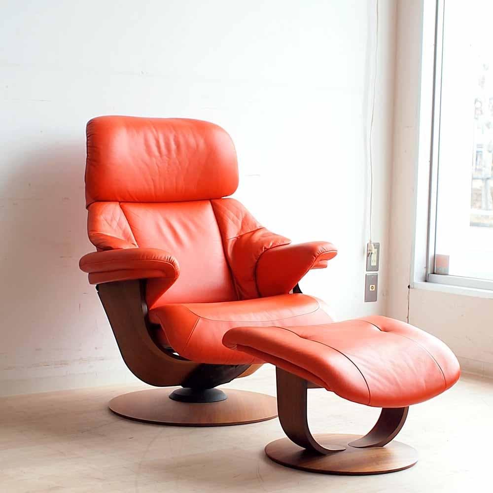 カリモク　ザ・ファースト リクライニングチェア オットマン付き ZR24398