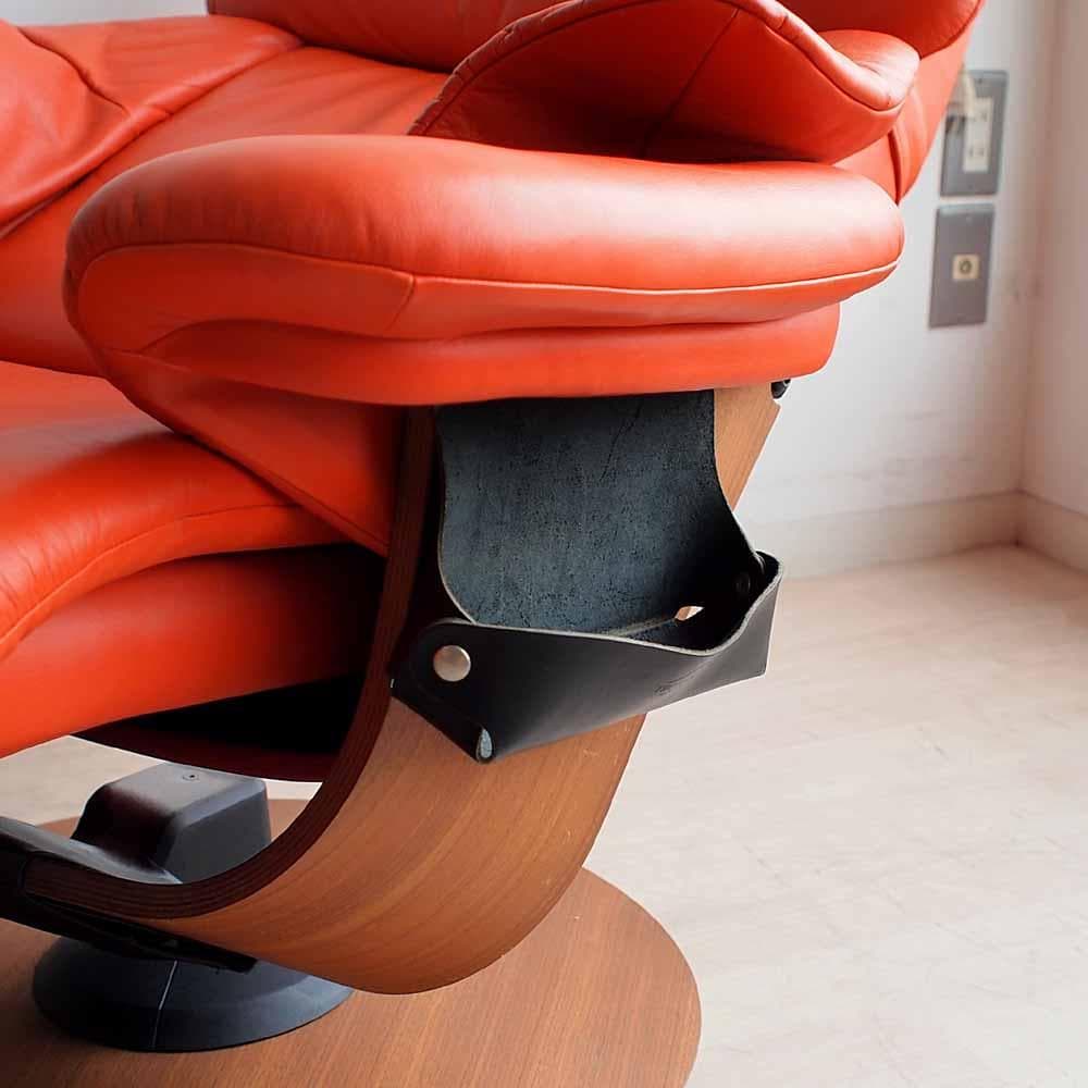 カリモク　ザ・ファースト リクライニングチェア オットマン付き ZR24398