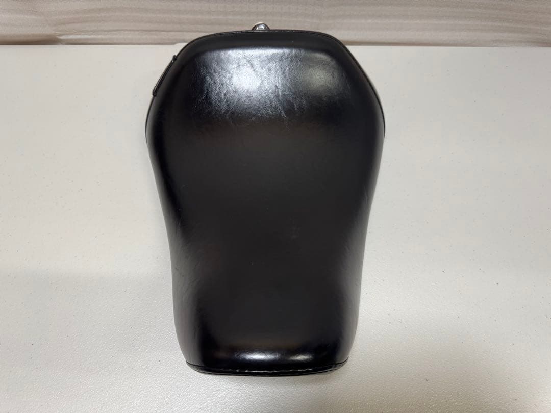 ラペラ　ソロシート　ベアボーンズ　スポーツスター　XL 883 04-