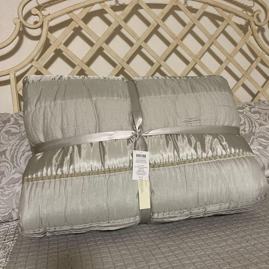 ローラアシュレイ LEILAラージベッドスプレッド　240×260 新品