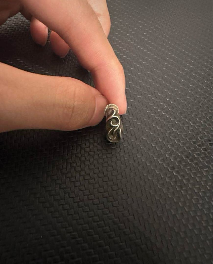 CHROME HEARTS Carved Tear Drop ピアス