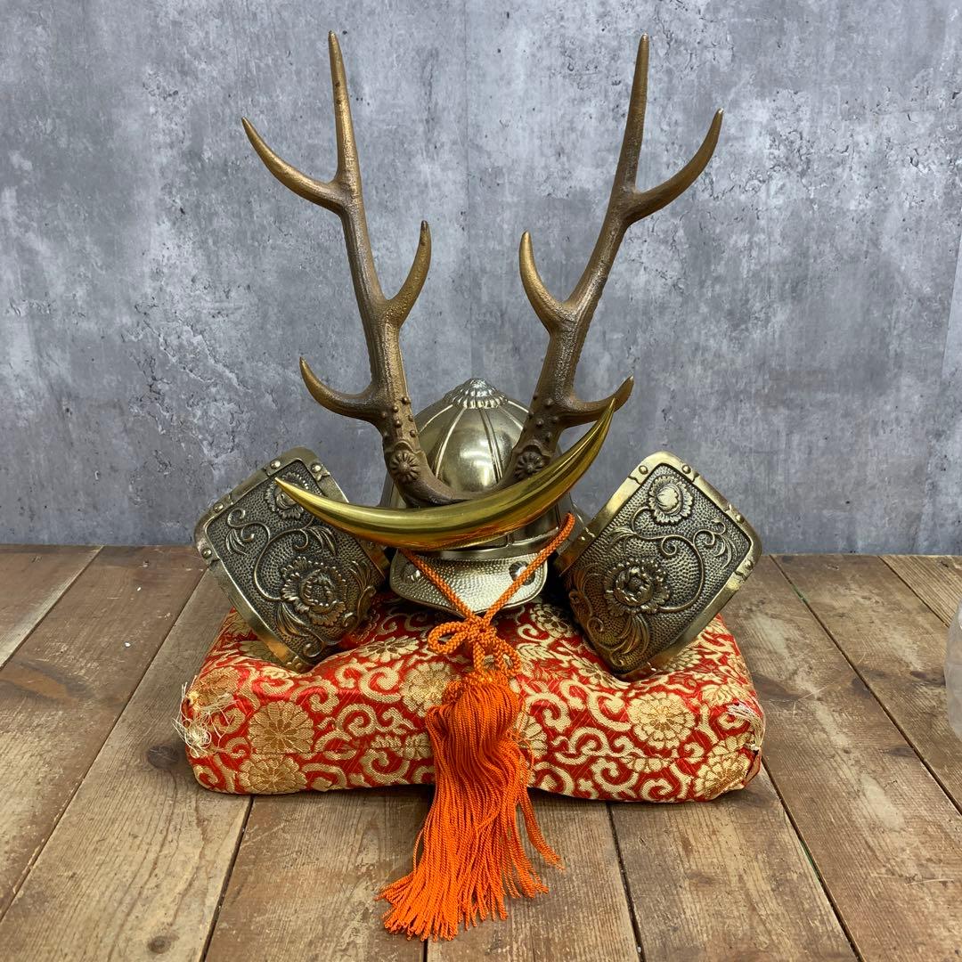 E-4 戦国武将 兜 置物 真田幸村 鹿角脇立 三日月前立 五月人形 縁起物