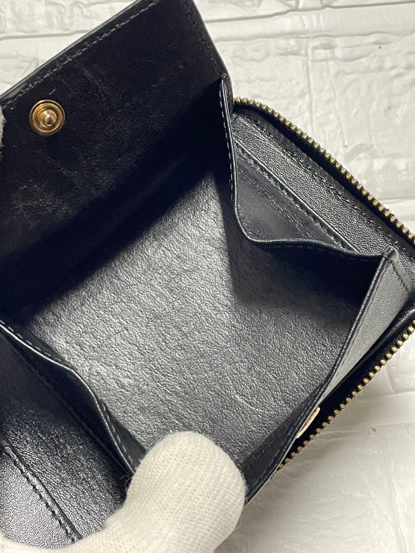 コムデギャルソン COMME des GARCONS ラウンドファスナー折財布❤︎