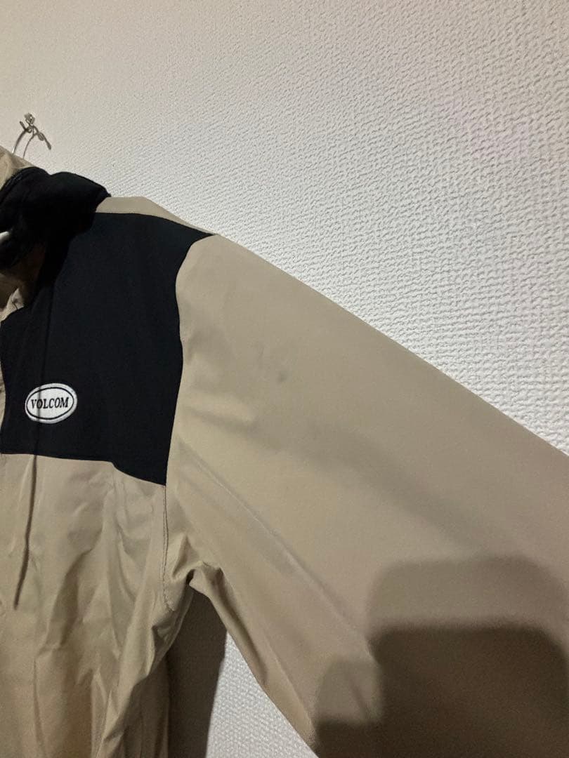 VOLCOM スノーボードジャケット M ベージュ/ブラック