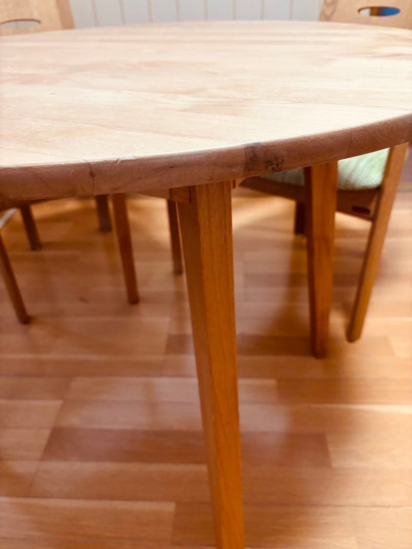 モモナチュラル　アルダー材　VIVO 丸　ダイニングテーブル 90cm