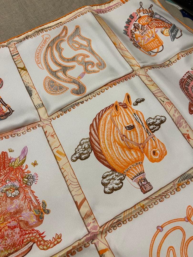 エルメススカーフ Chevaloscope シュヴァロスコープカレ90 オレンジ