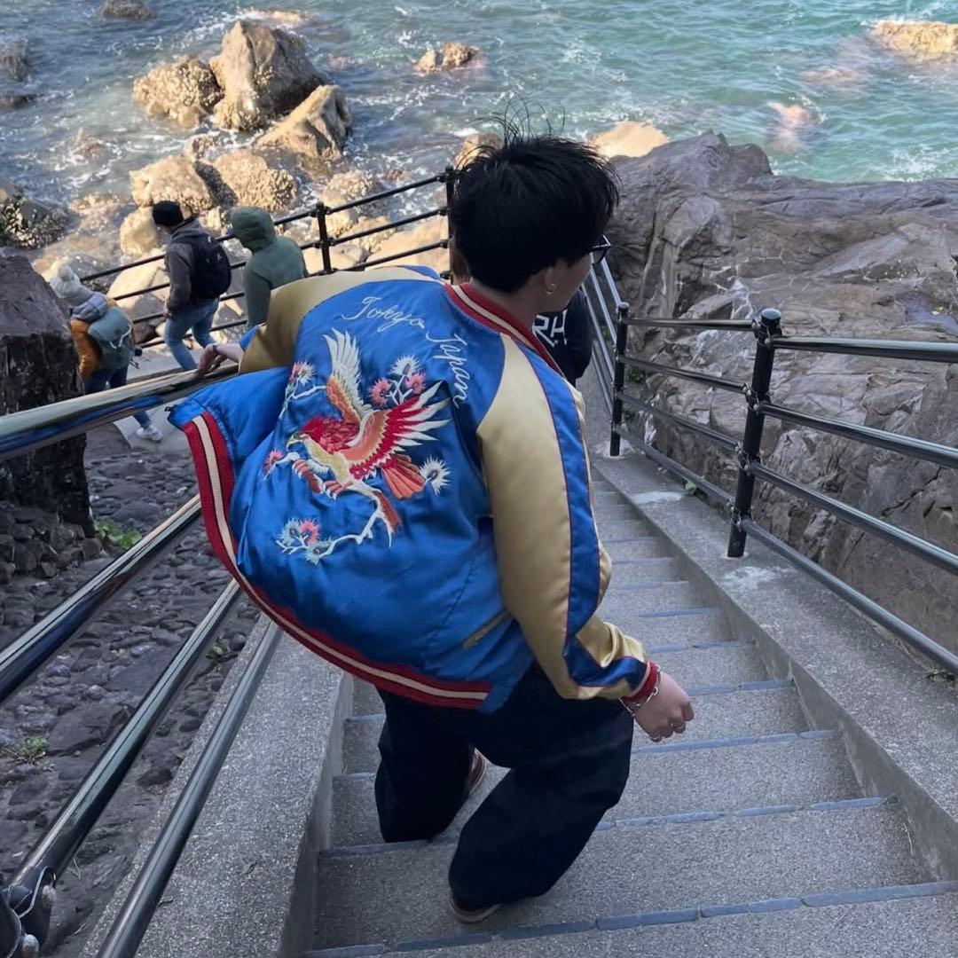 テーラー東洋 スカジャン 龍 鷹 リバーシブル　希少　M品番　豪華刺繍　Mサイズ