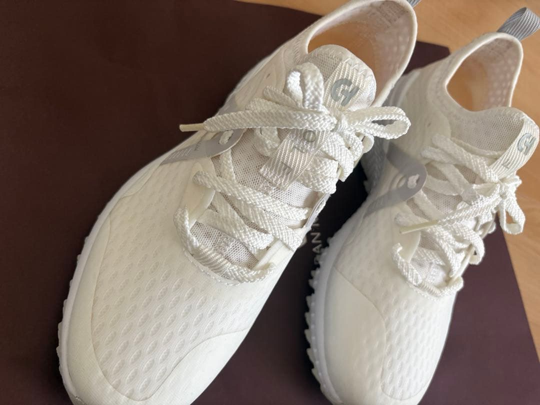 コールハーンCole Haan⭐︎24cm⭐︎ホワイト⭐︎レディースゴルフシューズ