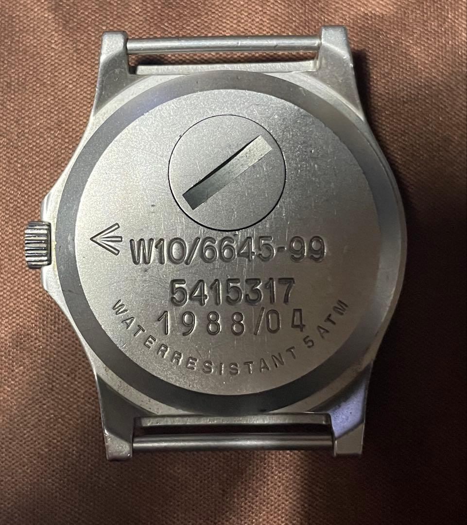 CWC g10クォーツ 腕時計 ブラック