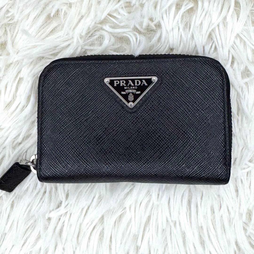 美品 現行 PRADA サフィアーノトライアングル ケースRFID搭載