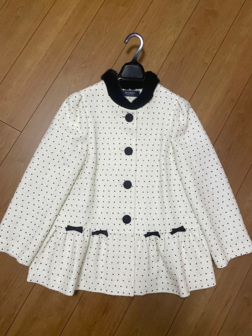 エムズグレイシー ドットペプラムショートコート 42
