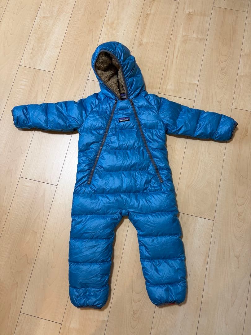 patagonia ダウンジャンプスーツ 12-18m