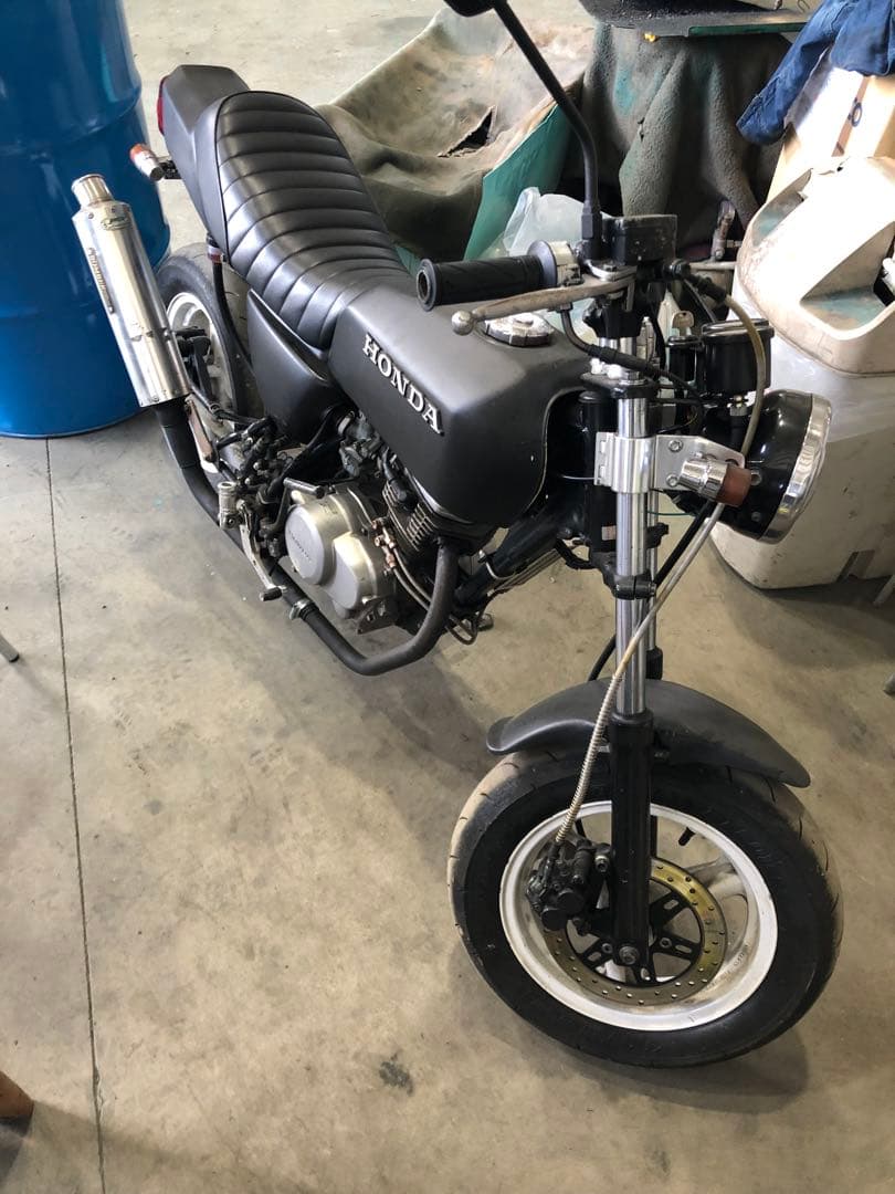 エイプ50（キャブ）タックロール　シート