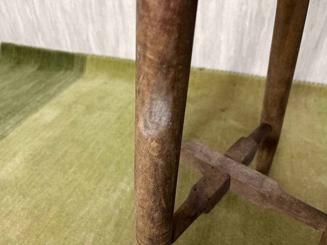 木製スツール 4本脚 円形座面