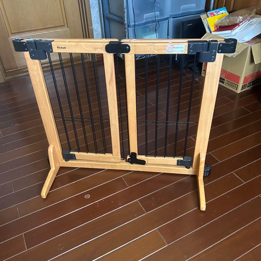 【Richell】リッチェル 木製おくだけスイングペットゲート