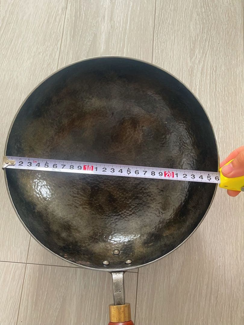手作り鍛造 26cm中華鍋 1606g 木製鍋蓋付き