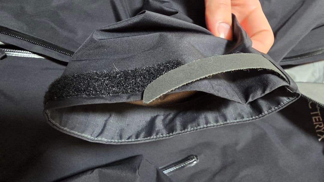 アークテリクス ベータLTジャケット ブラック Mサイズ