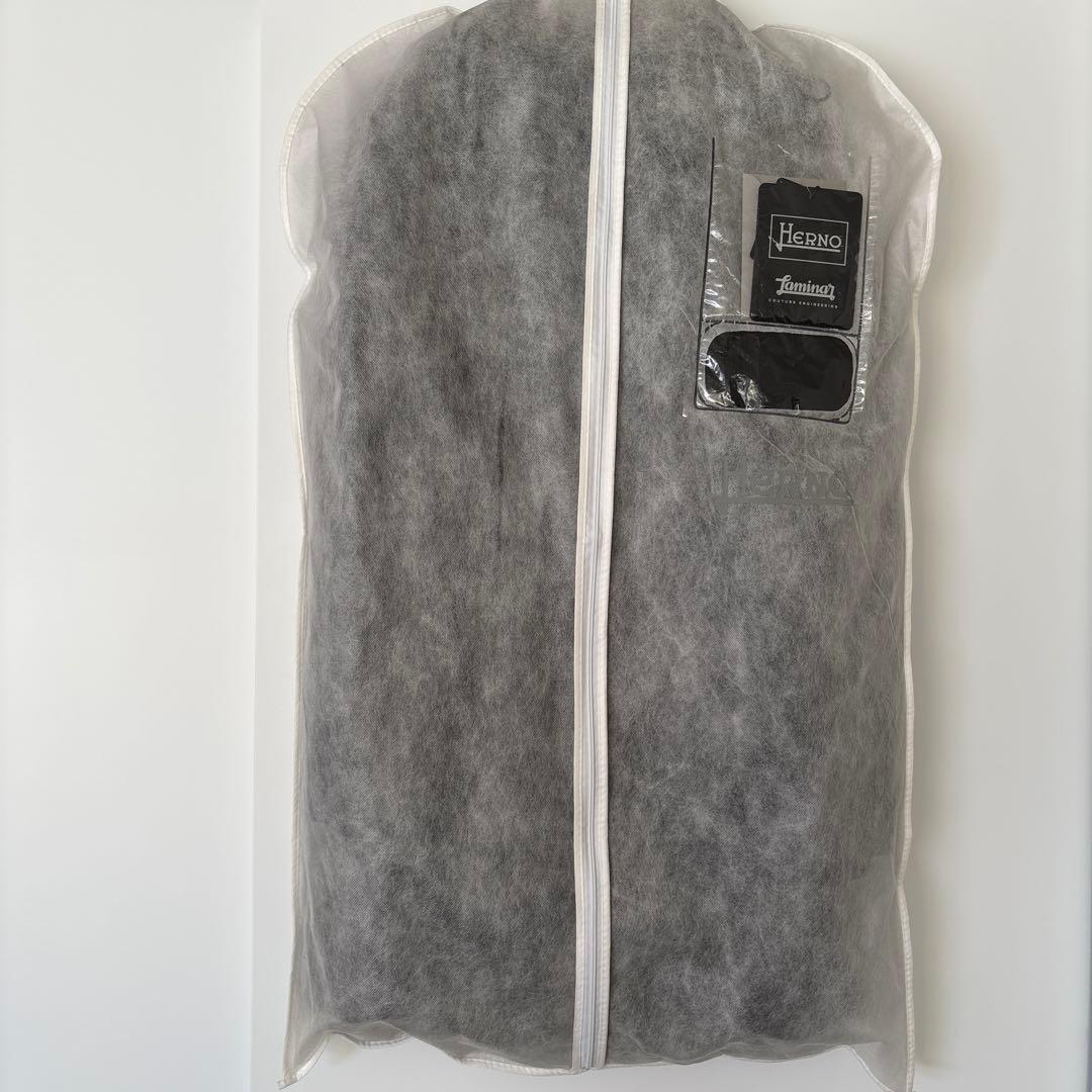 ヘルノ　ダウンコート　ブラック