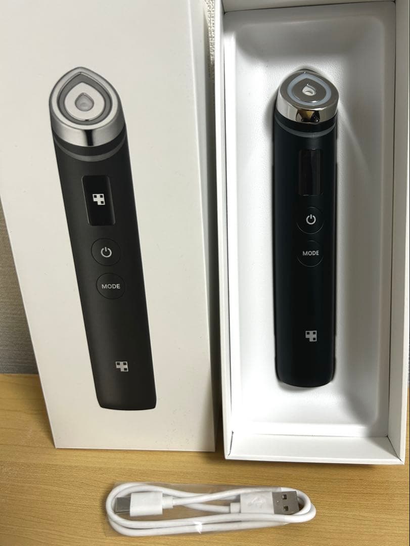 【medicube】 BOOSTER PRO black