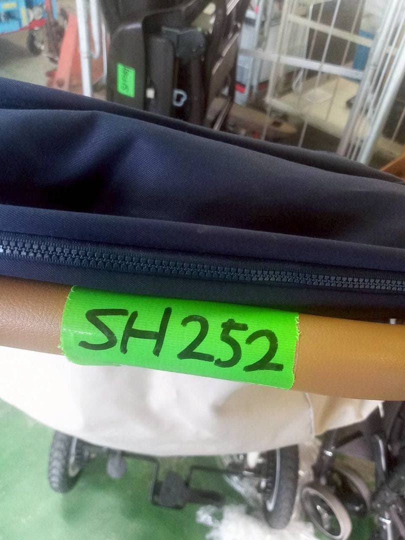 エアバギー　フロムバース SH252