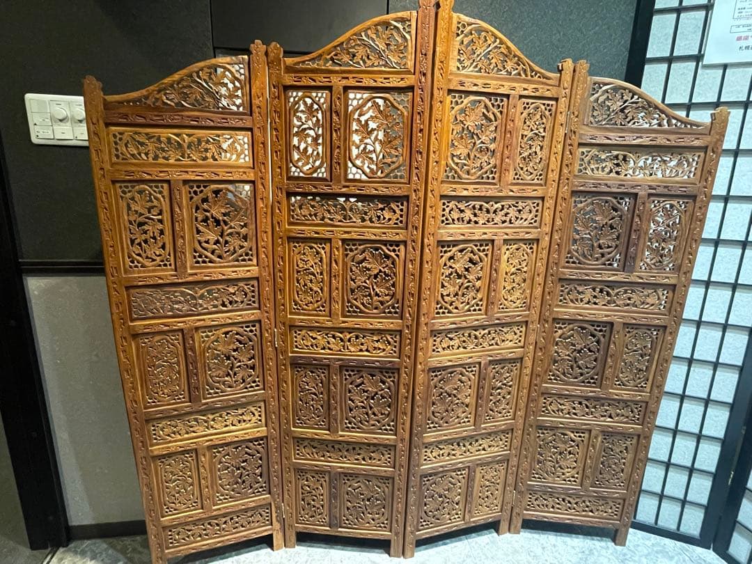 ★木製透かし彫り 4連パーテーションアジアン 衝立木製彫刻パーテーション