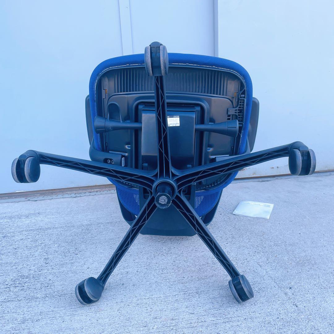 オカムラ シルフィー ハイバック メッシュ アジャストアーム オフィスチェア①