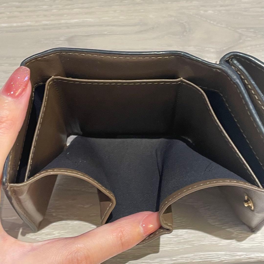 フェンディ マイクロ トリフォールド ウォレット ブラウン 折り財布 ズッカ柄