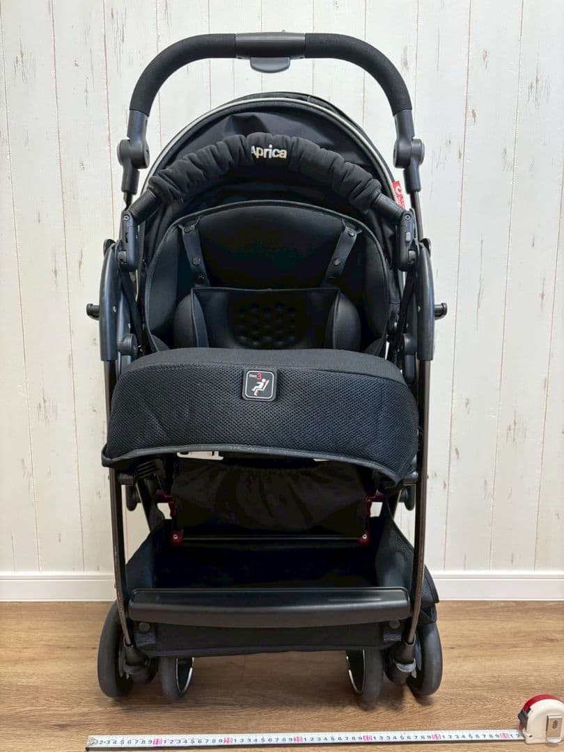 アップリカ オプティア プレミアム 高級モデルベビーカー　新生児から3歳頃向け