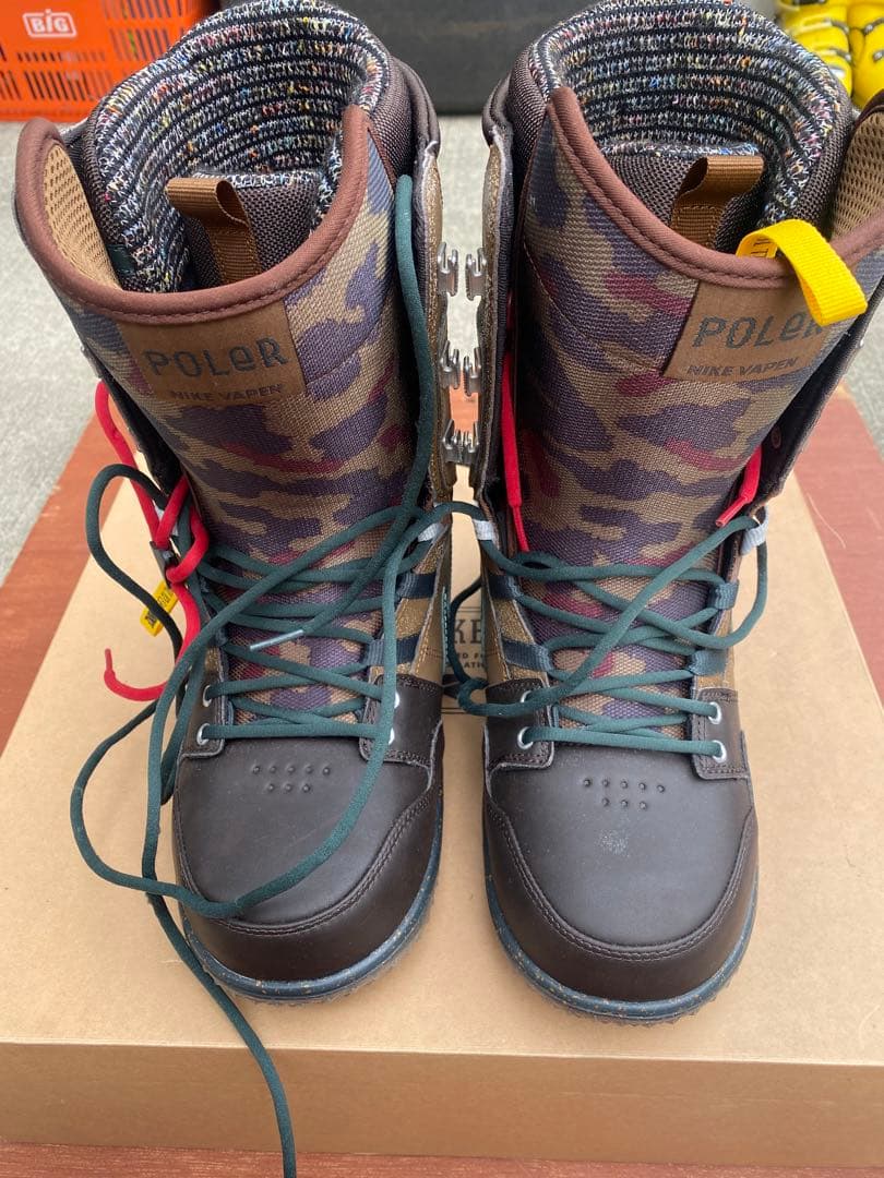 Nike Poler スノーボードブーツ ブラウン/カモフラージュ