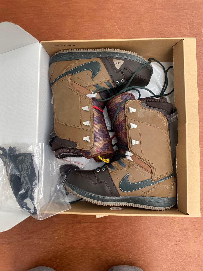 Nike Poler スノーボードブーツ ブラウン/カモフラージュ