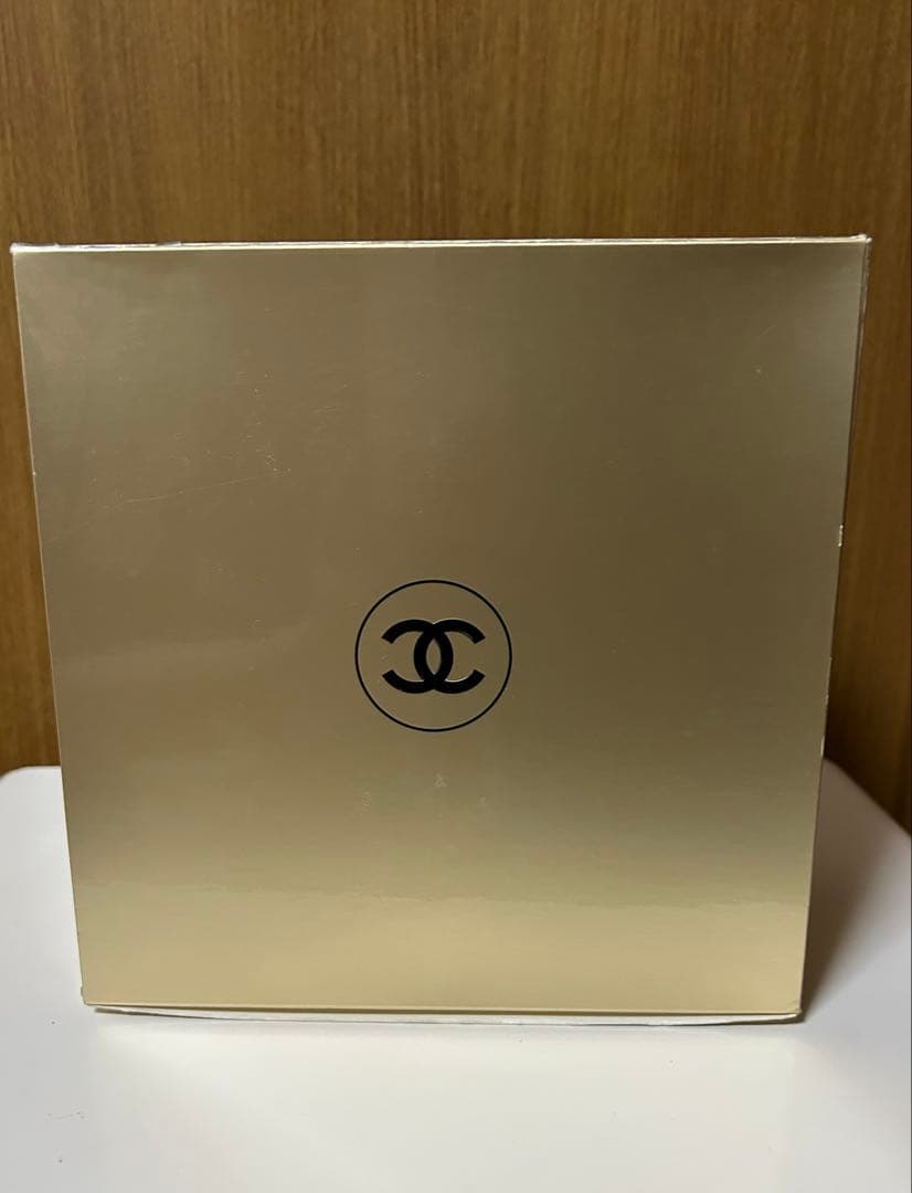 CHANEL シャネル　サブリマージュ　メイクボックス　エナメル　大きめ