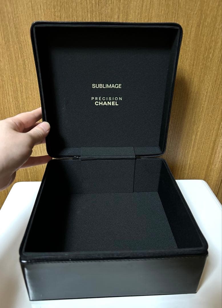 CHANEL シャネル　サブリマージュ　メイクボックス　エナメル　大きめ