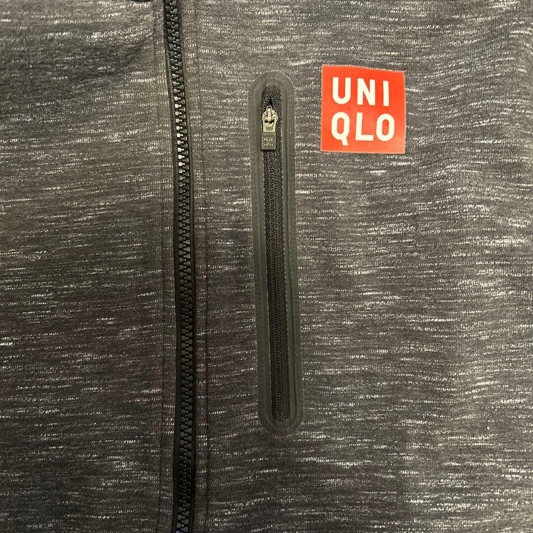 ユニクロお値下げします。フード付き パーカー グレーM錦織圭上下セット即日発送