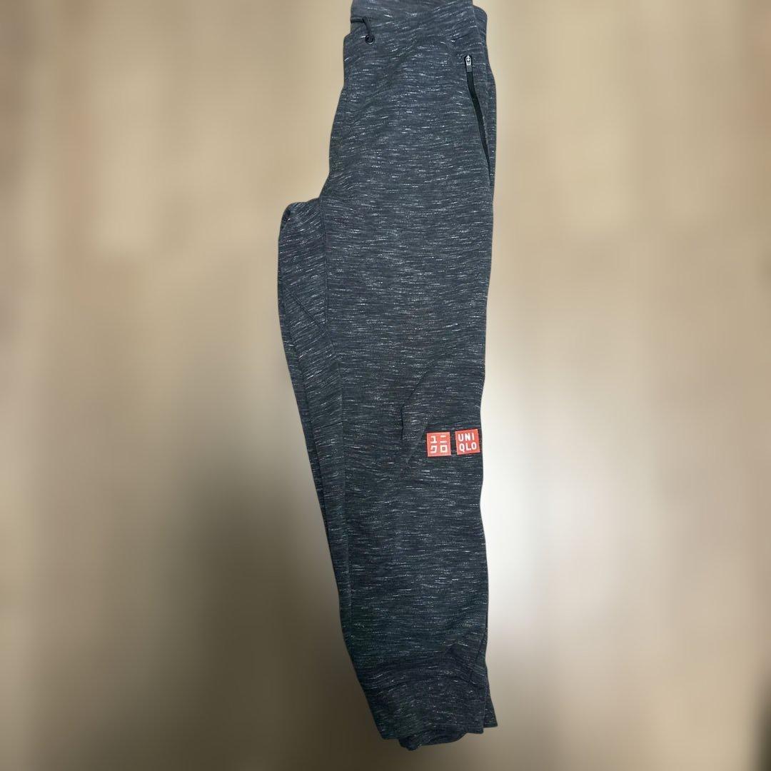 ユニクロお値下げします。フード付き パーカー グレーM錦織圭上下セット即日発送