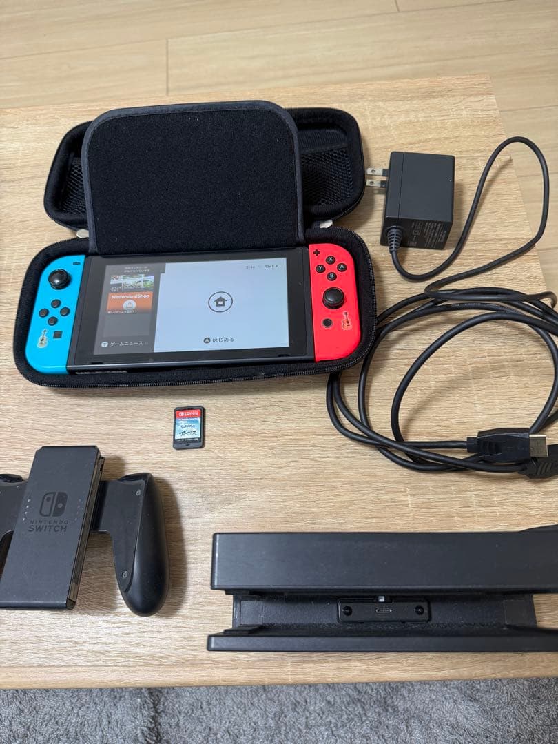 Nintendo Switch 赤/青 本体 充電器付き