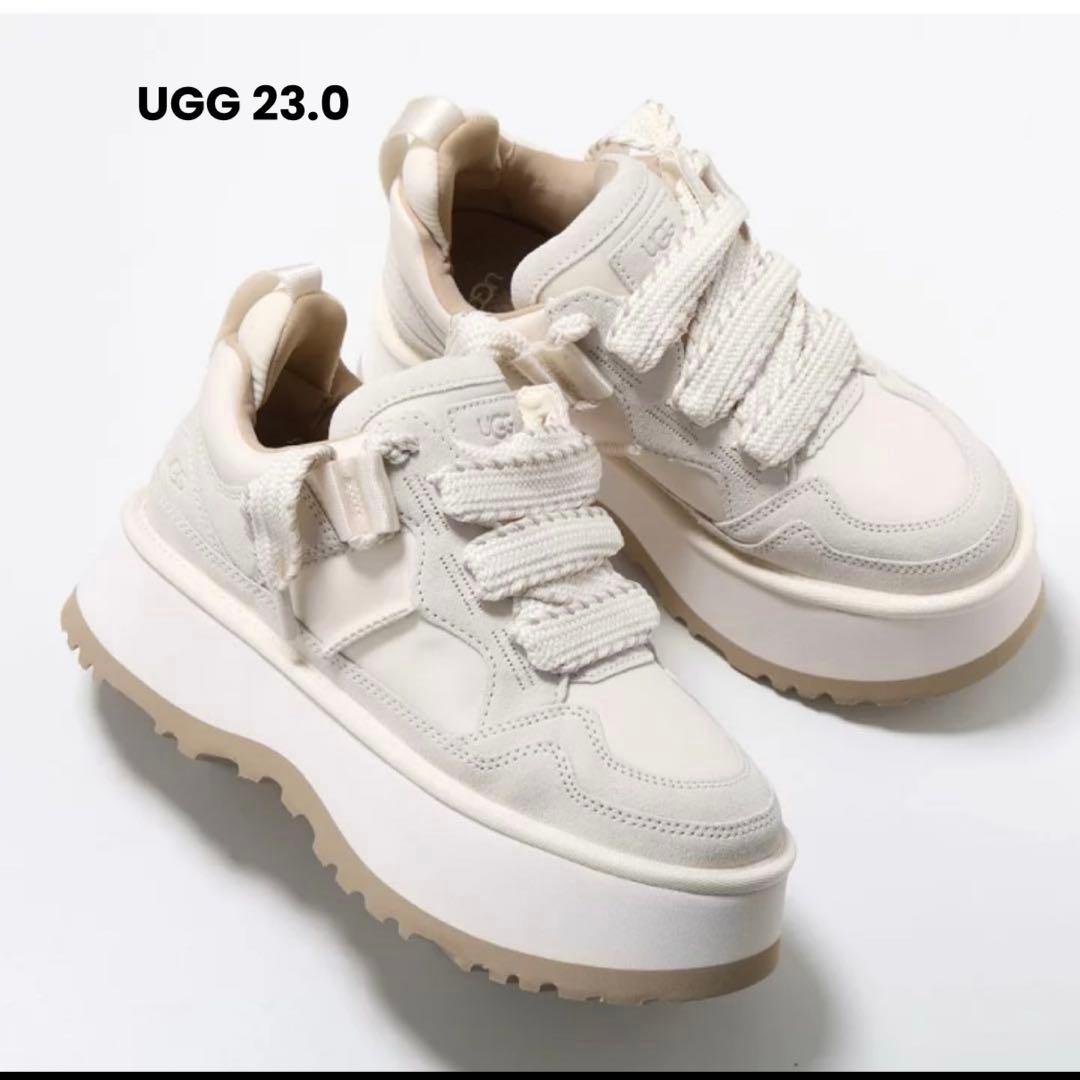 UGG スニーカー　アストロメル　Astromel 靴　アグ　白