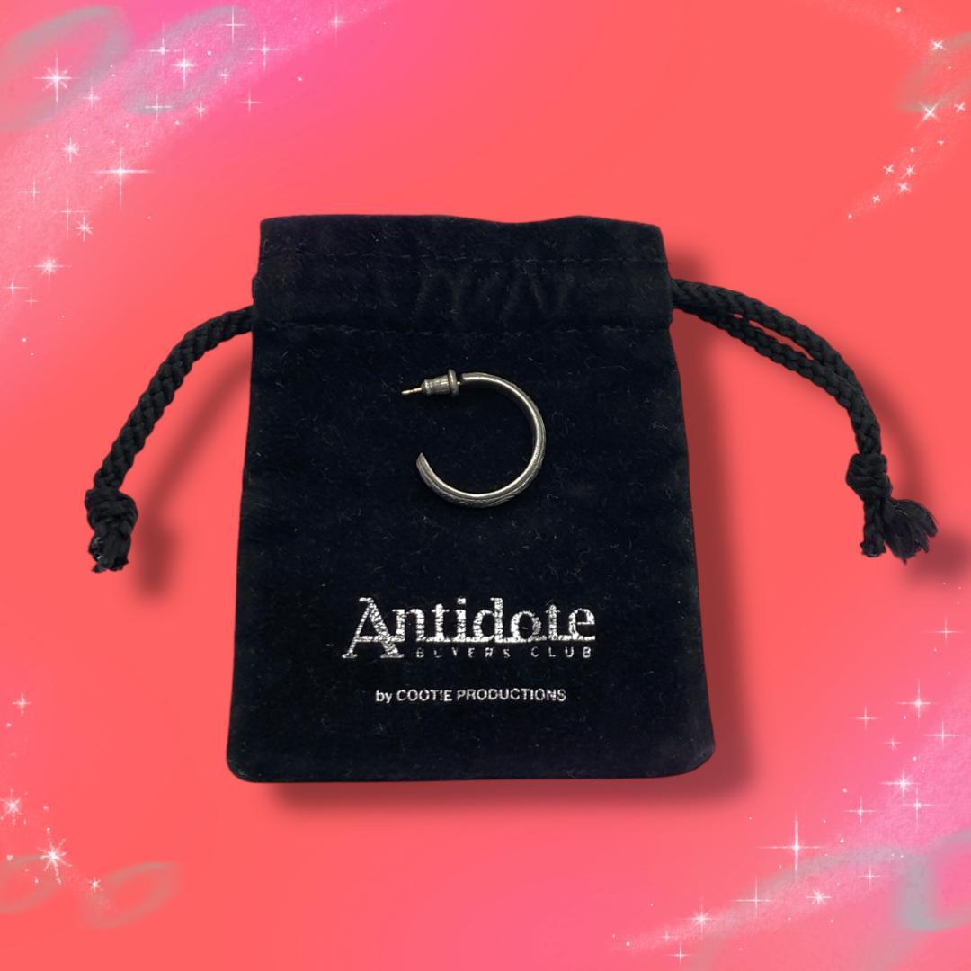 《美品》アンチドート　片耳ピアス　SV950　ポストK18　保存袋付き