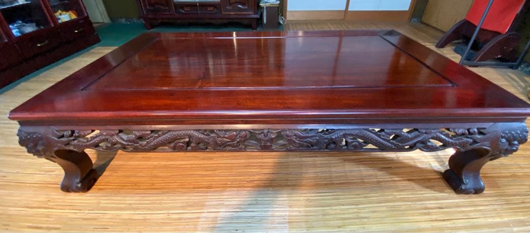 値下！高級唐木　獅子龍彫刻付漆仕上長座卓　150cm幅テーブル一枚板　ガラス板付