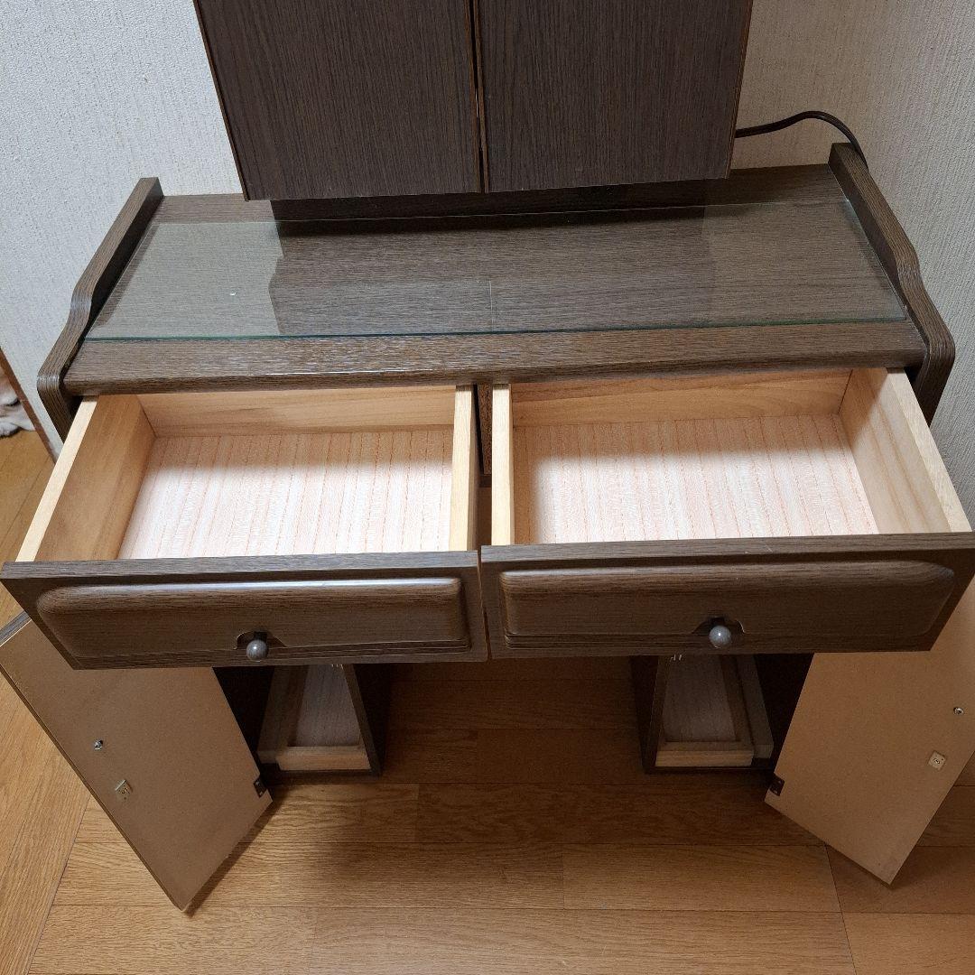 クラシックな三面鏡 ドレッサー　ブラウン　全体高さ149㎝