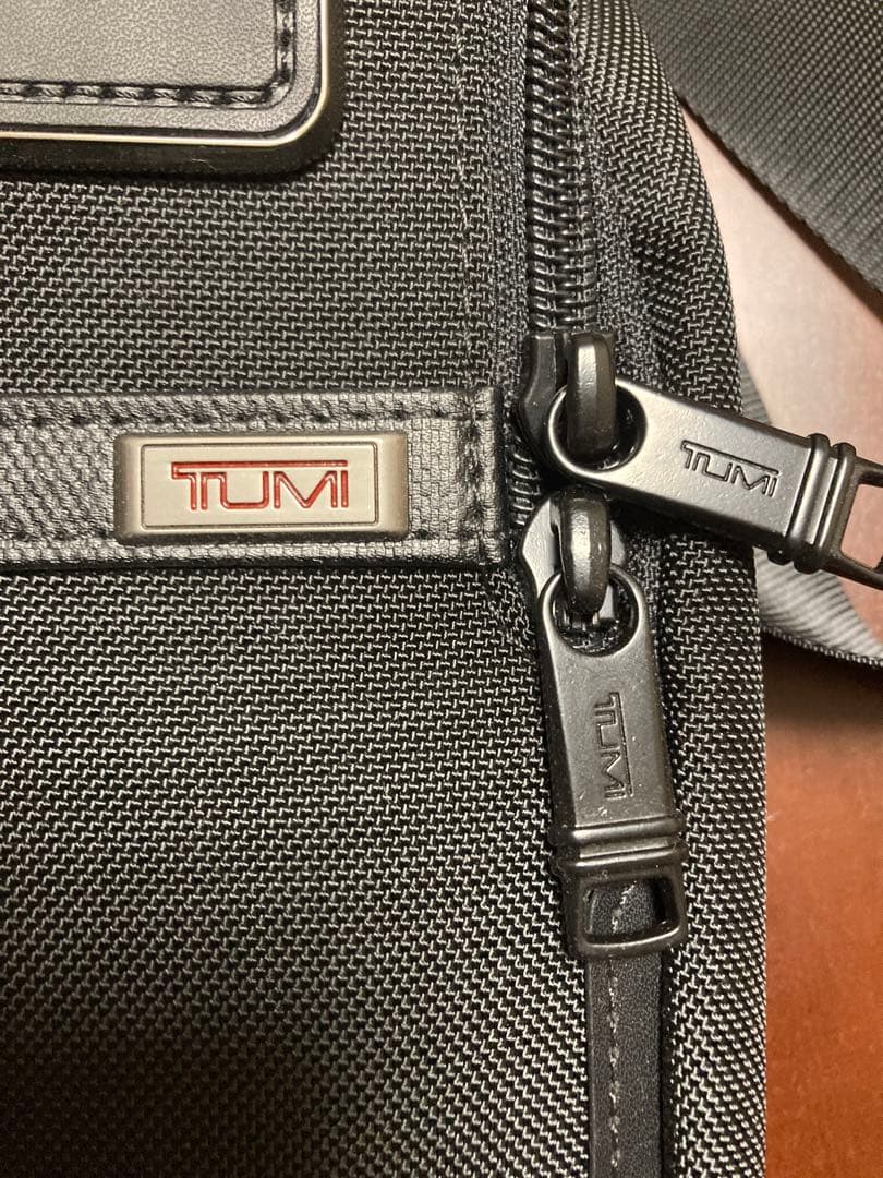 TUMI ボディバッグ ブラック ナイロン