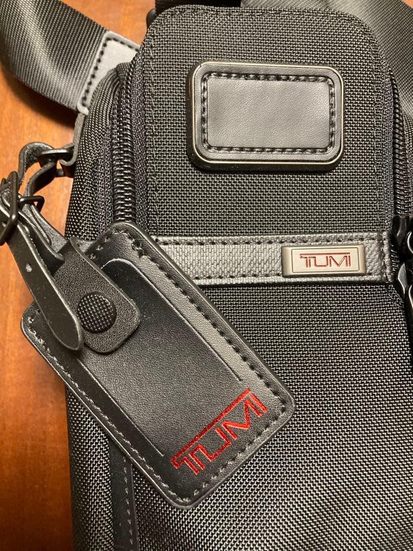 TUMI ボディバッグ ブラック ナイロン