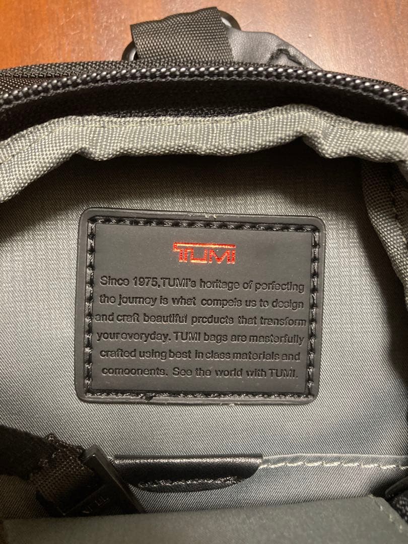 TUMI ボディバッグ ブラック ナイロン