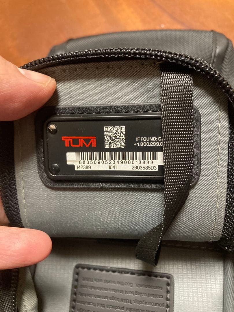 TUMI ボディバッグ ブラック ナイロン