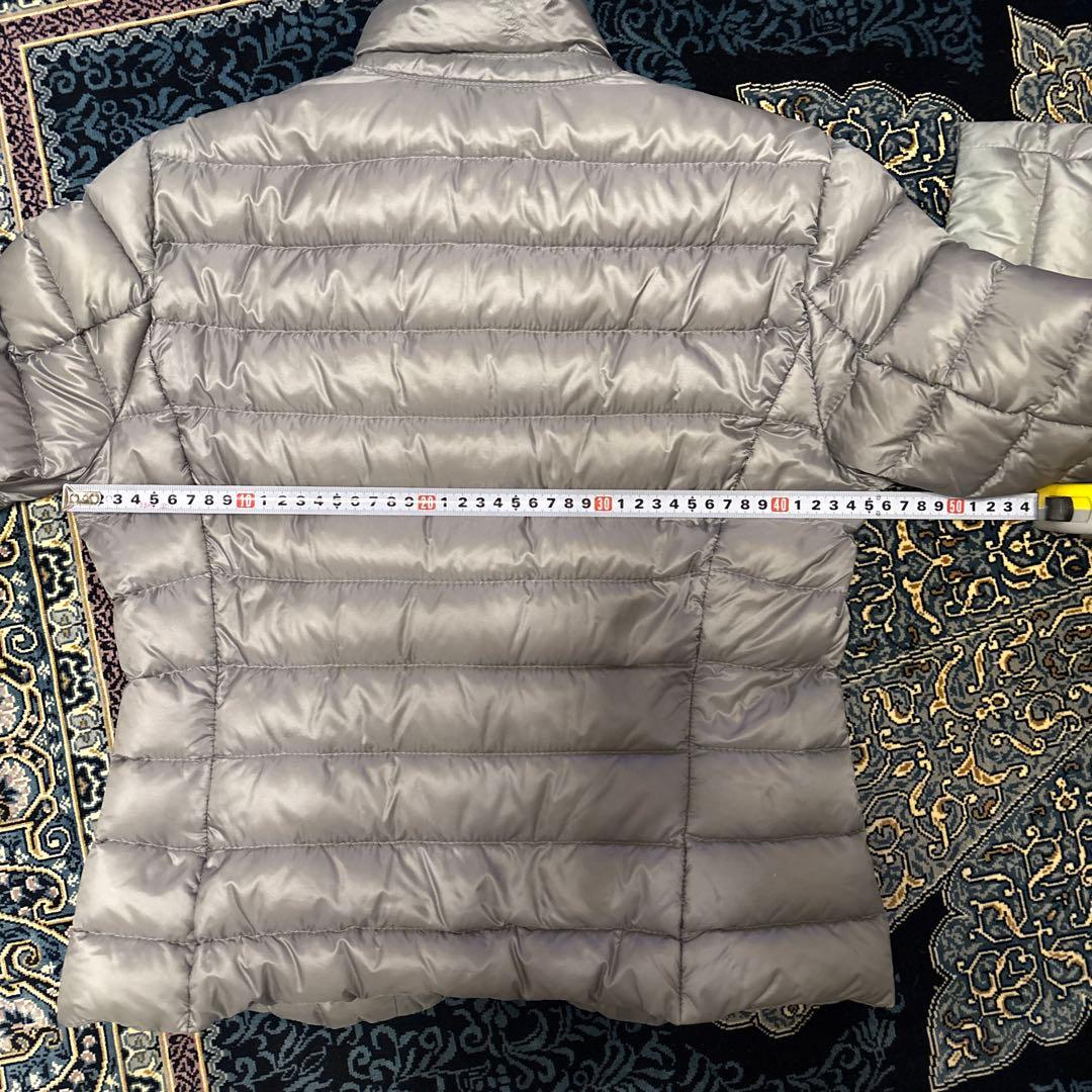 MONCLER グレー ライトダウンジャケット