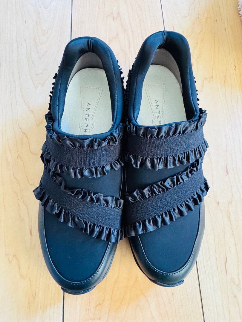 ANTEPRIMA フリルモチーフスリッポンスニーカー