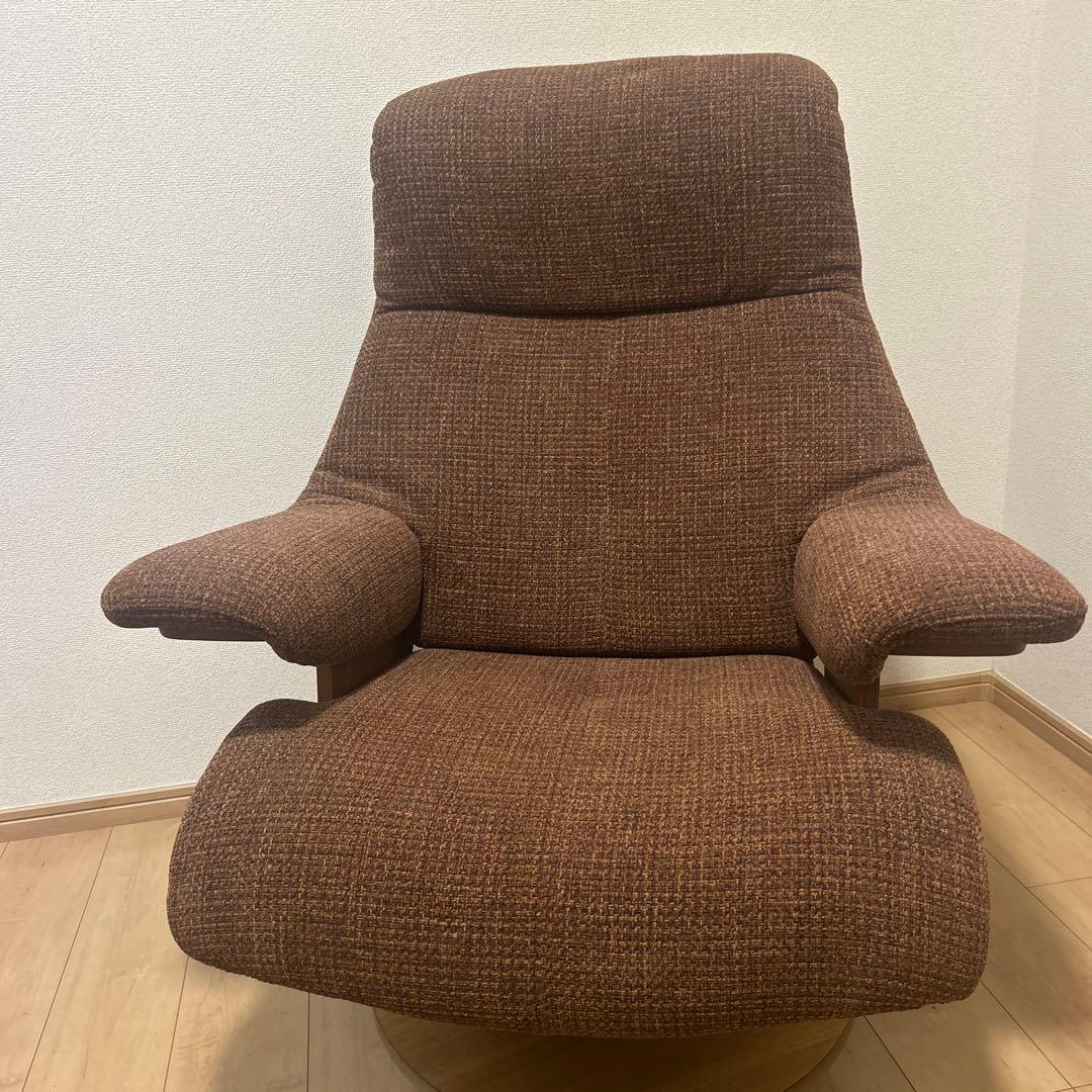 カリモク　　ザ・ファースト　　プレミアムリクライニングチェアー本体