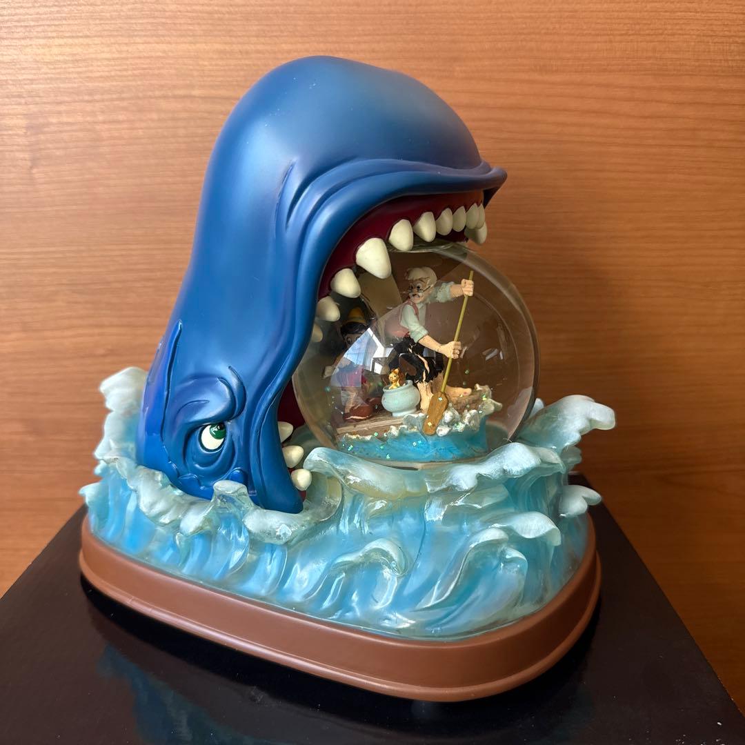 さ*)様 ディズニーストアジャパン25周年　ピノキオ　スノーグローブ　スノードー
