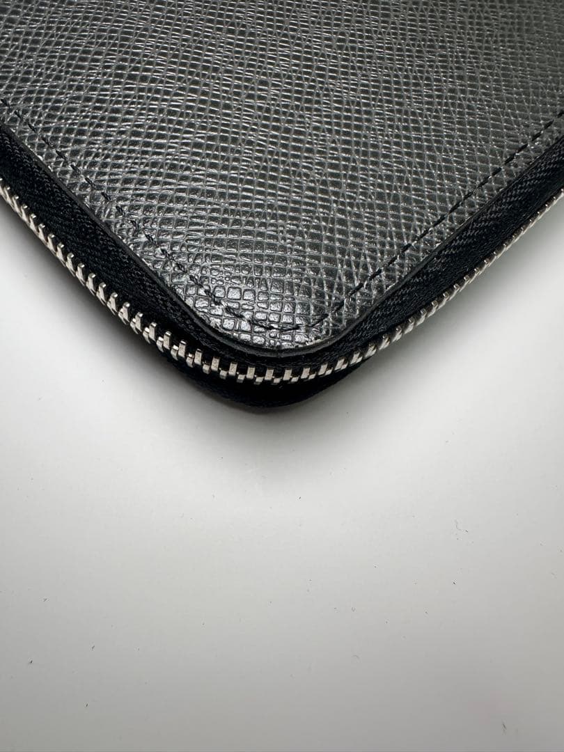 @shima様【ルイ・ヴィトン】タイガレザー ブラック長財布