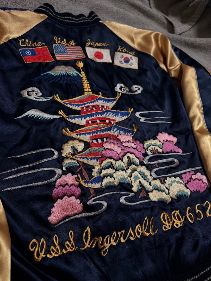 ２面用 テーラー東洋 虎蛇 日本限定 スカジャン vintage サテン USA